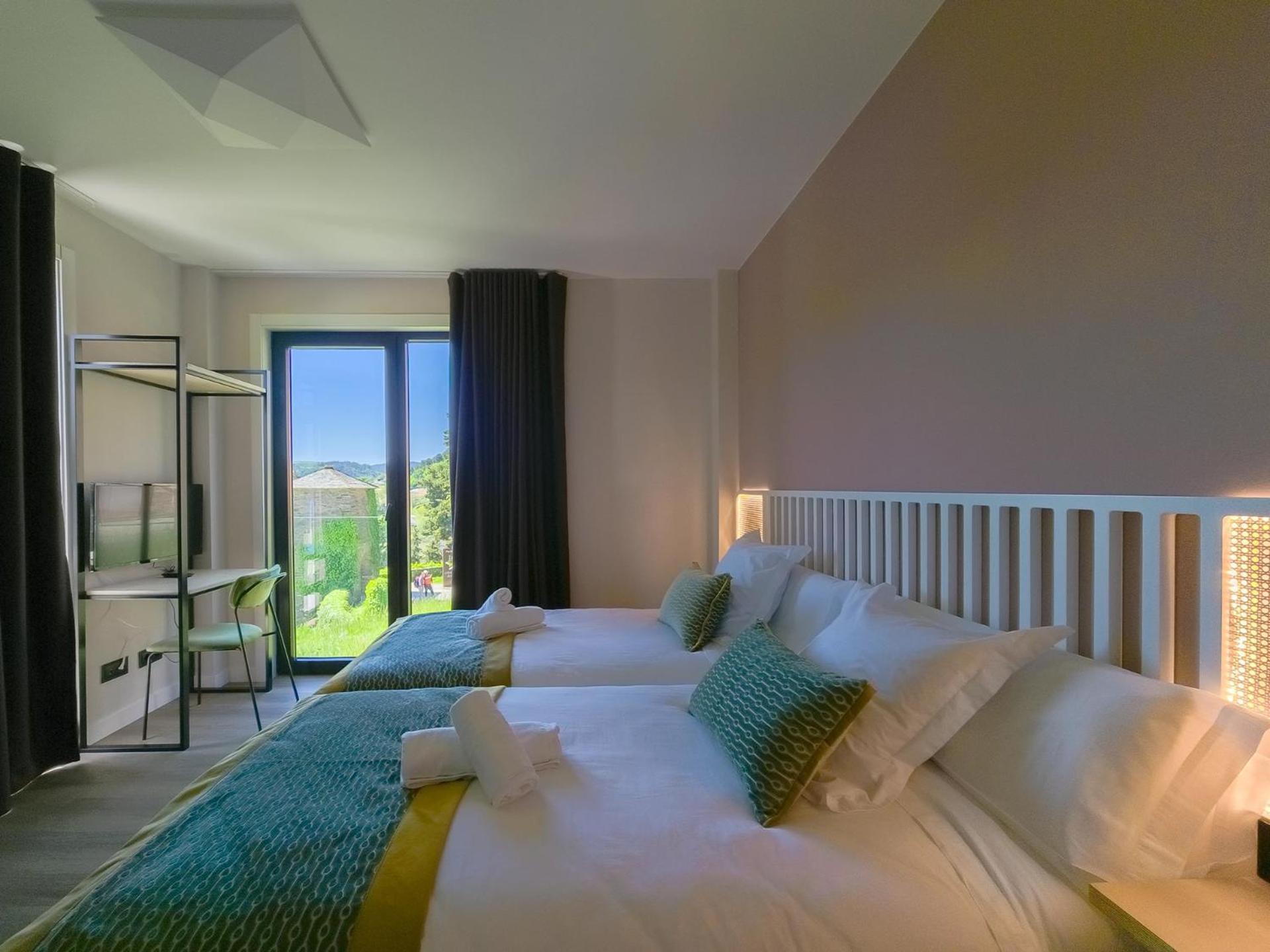 Hotel Portomarin Star Екстер'єр фото