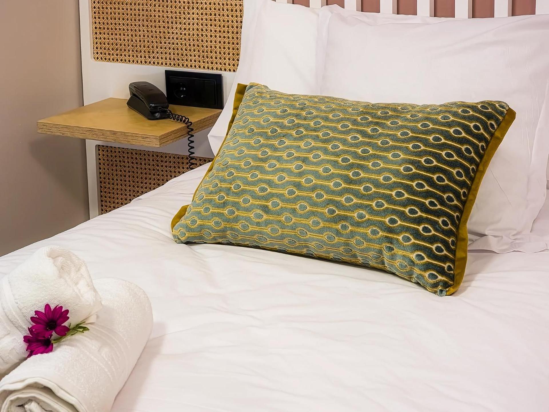 Hotel Portomarin Star Екстер'єр фото