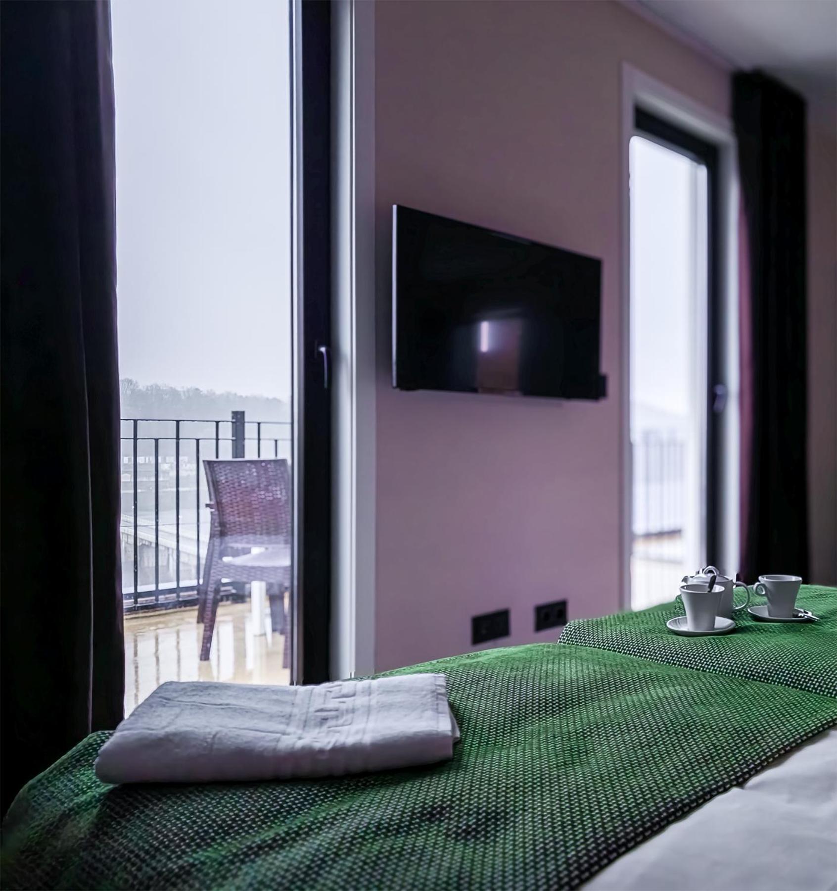 Hotel Portomarin Star Екстер'єр фото
